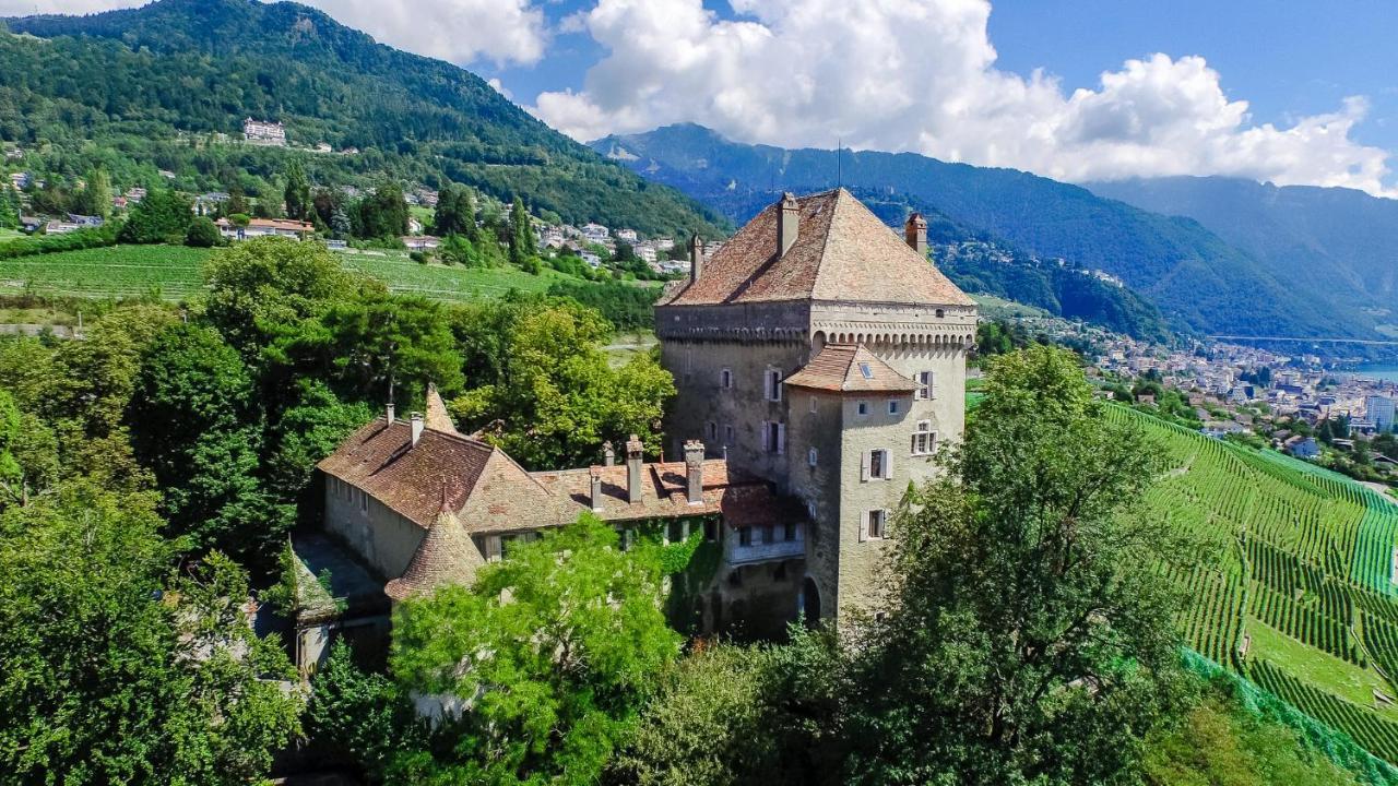 Authentic Middle Ages Apartment In The Castle Clarens Exterior photo